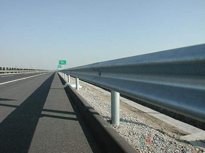 高速公路护栏板
